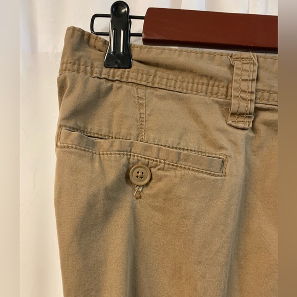 Mens Shorts - Picture 4 of 9